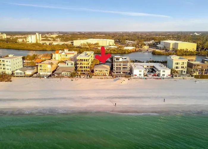 Apartment Stones Throw Beachside #1 On The Clearwater Beach