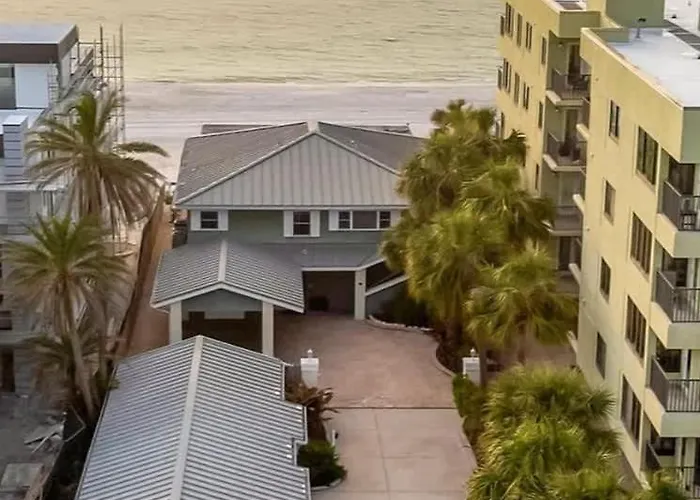 Stones Throw Beachside #1 On The * Clearwater Beach